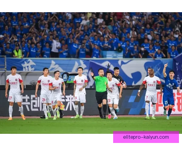 中超球员交锋展现竞争力增强，未来赛事备受期待